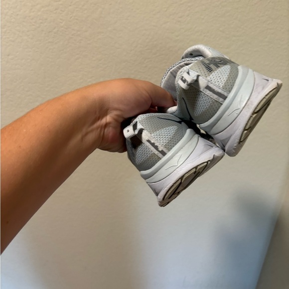 Hoka grey running shoes - Picture 8 of 10